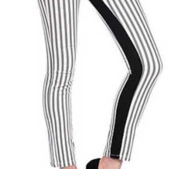 Blank NYC Denim - URBAN OUTFITTERS JEANS